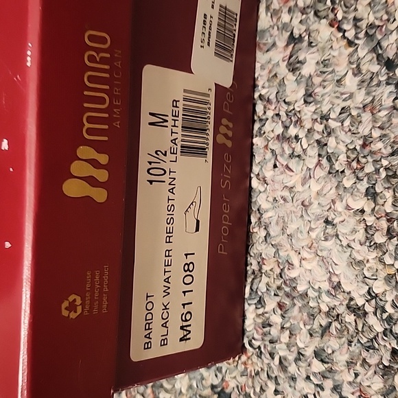 Munro booties - Picture 9 of 9